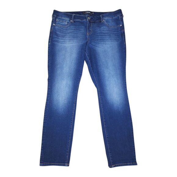 Torrid Premium Boyfriend Jeans 18R Womens Blue Denim Mid-Rise Relaxed Fit Straig - Picture 2 of 11